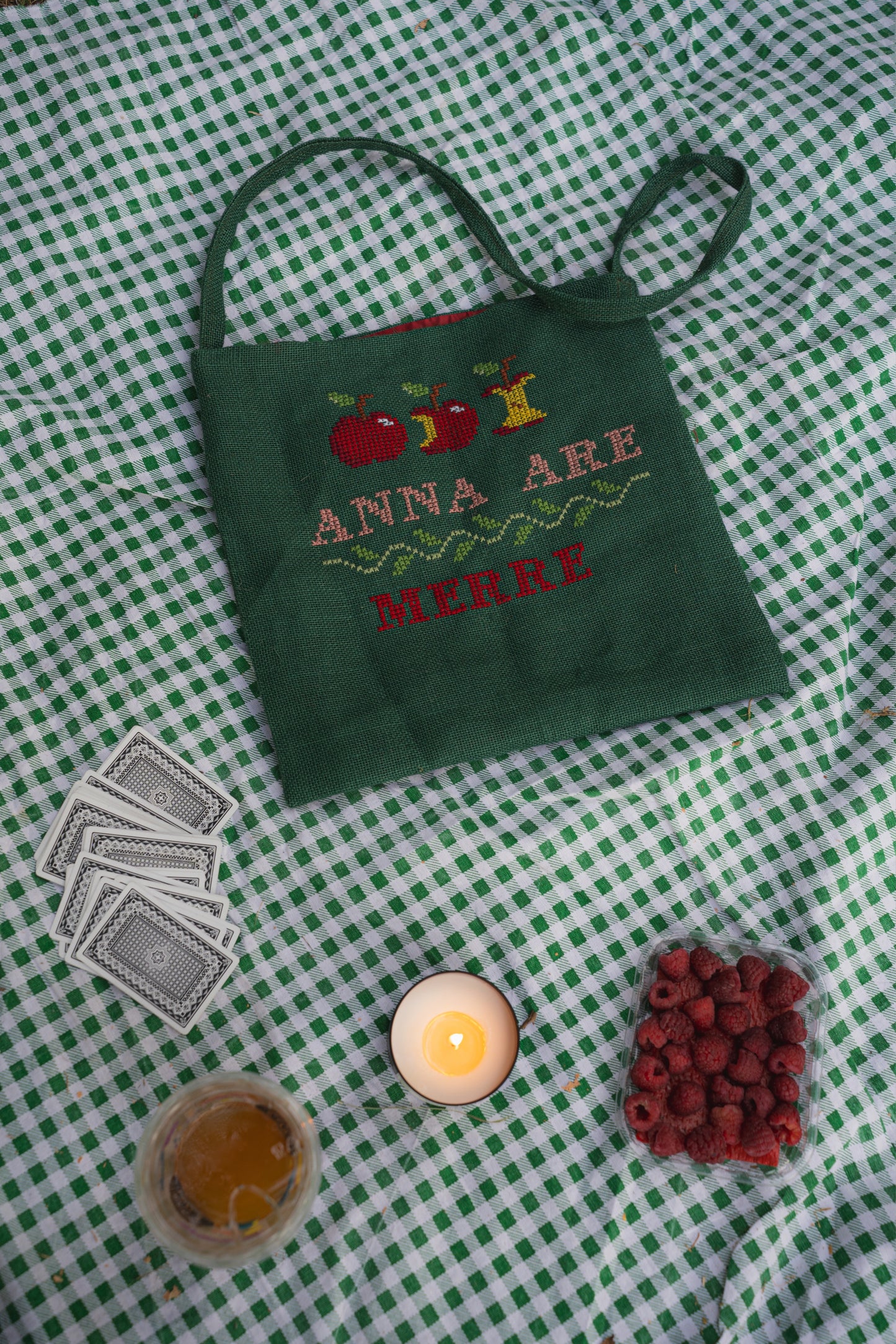 Anna are Merre Tote Bag