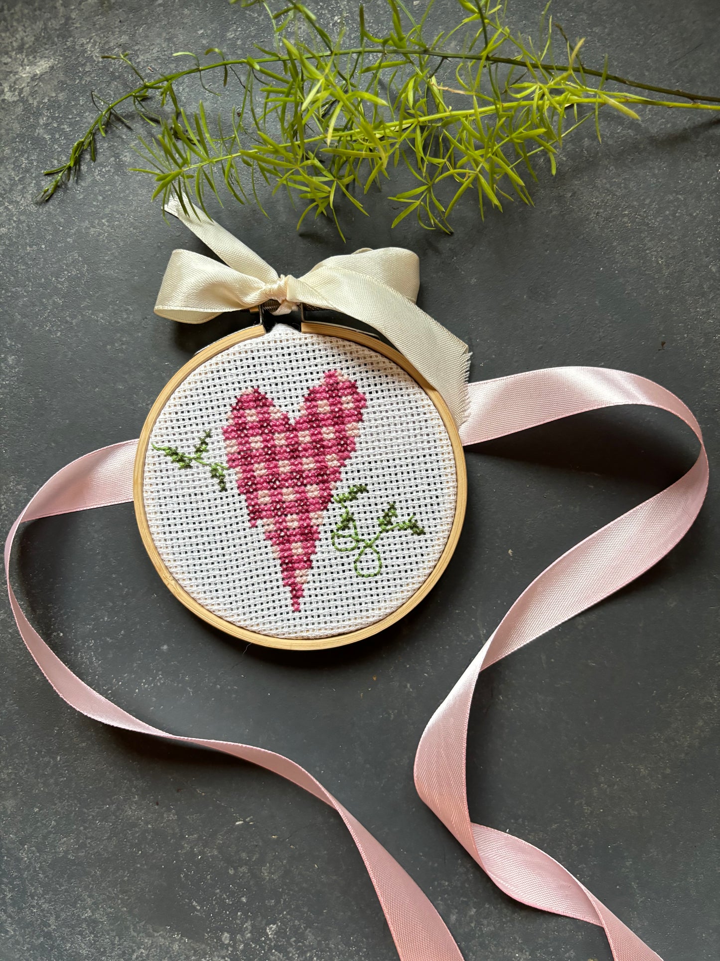 Broderie Pink Picnic