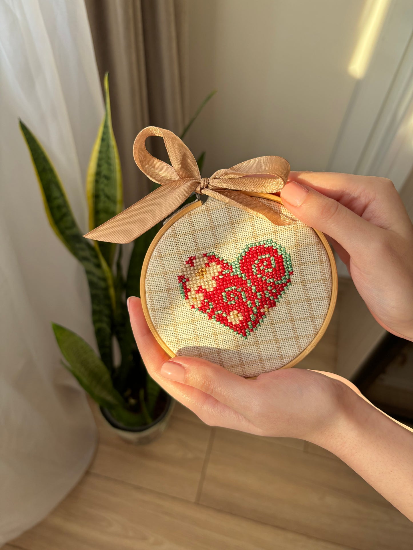 Broderie Heart Garden