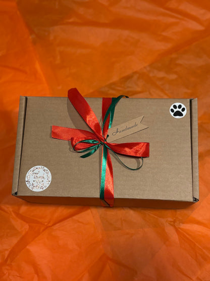 Cutie Costi cu cană